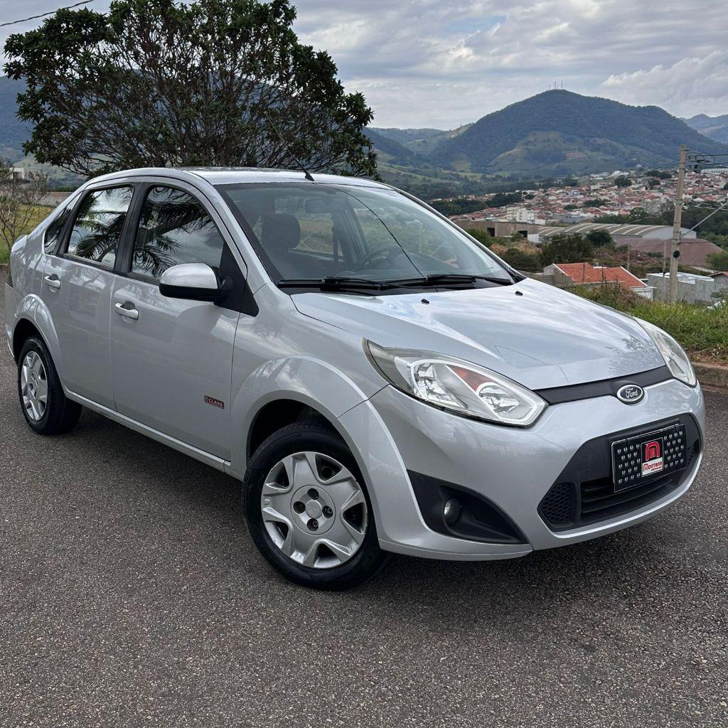 FORD Fiesta Sedan - Foto