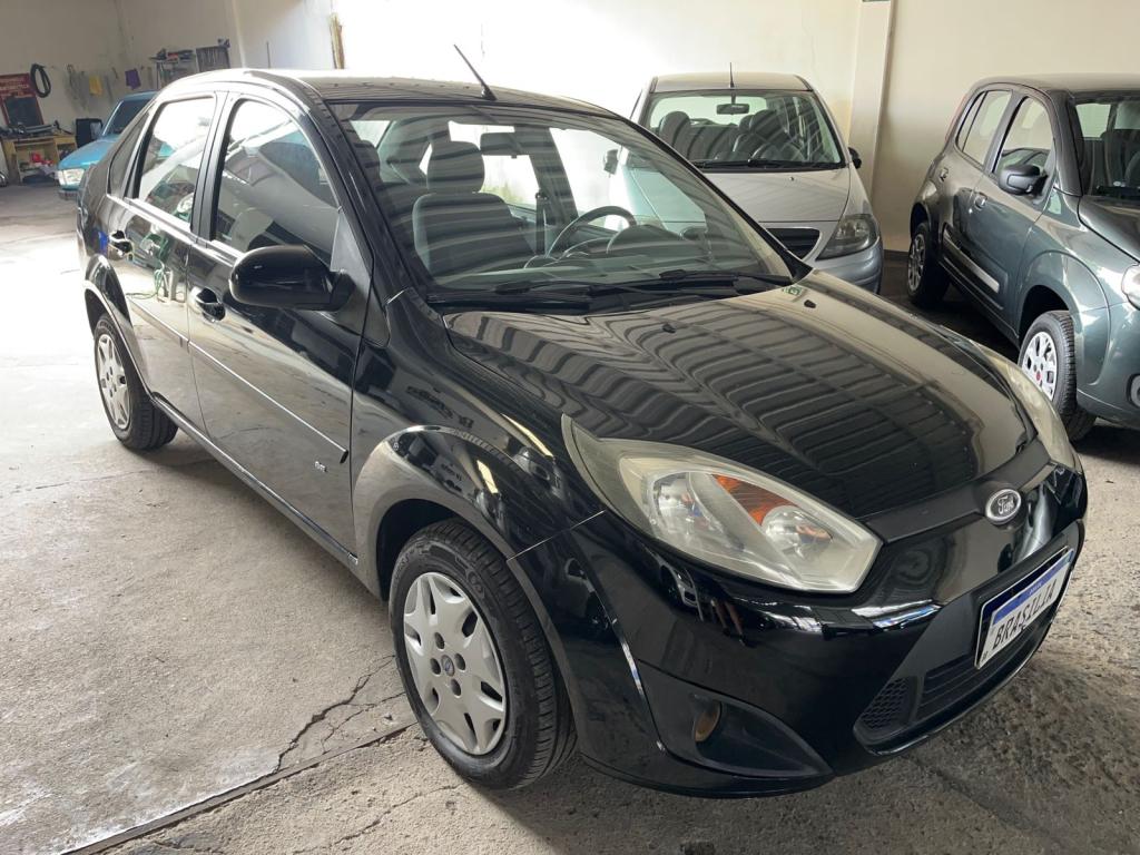 FORD Fiesta Sedan - Foto