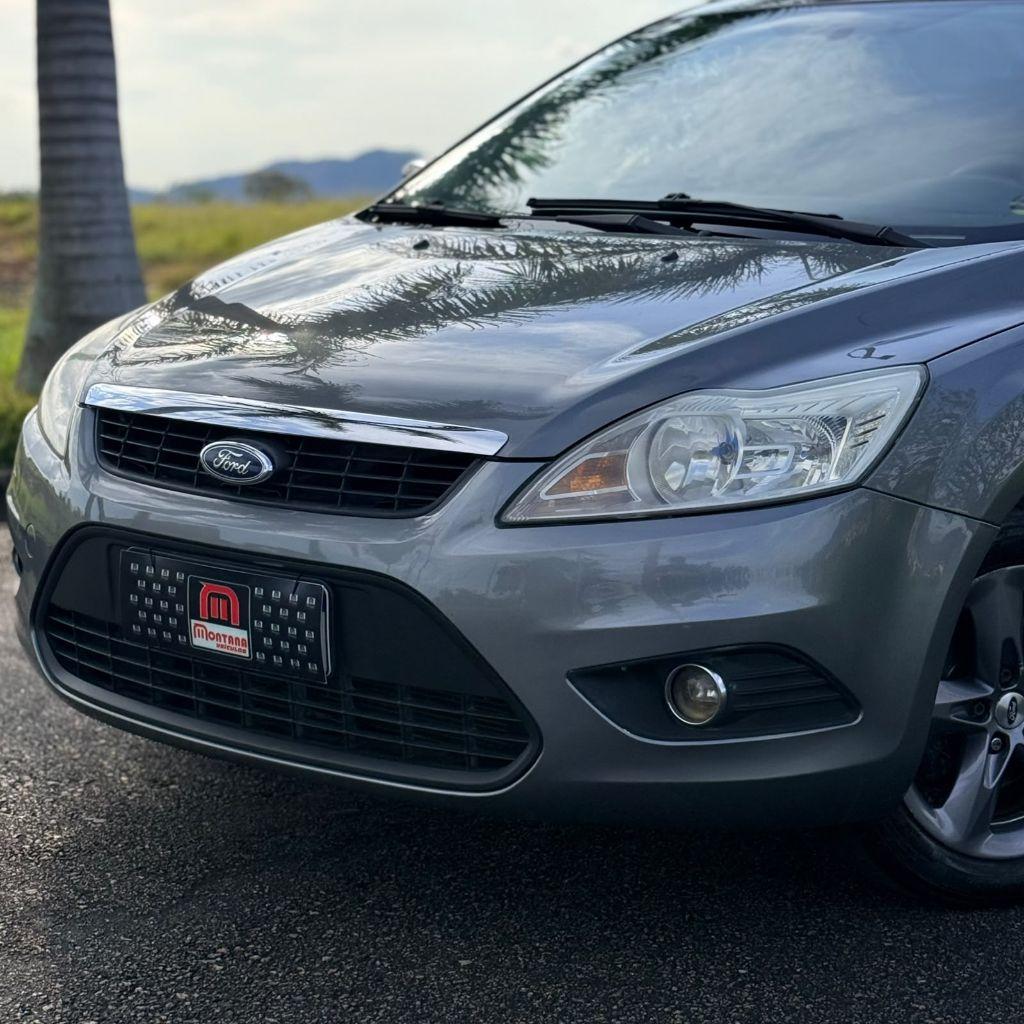 FORD Focus Hatch - Foto