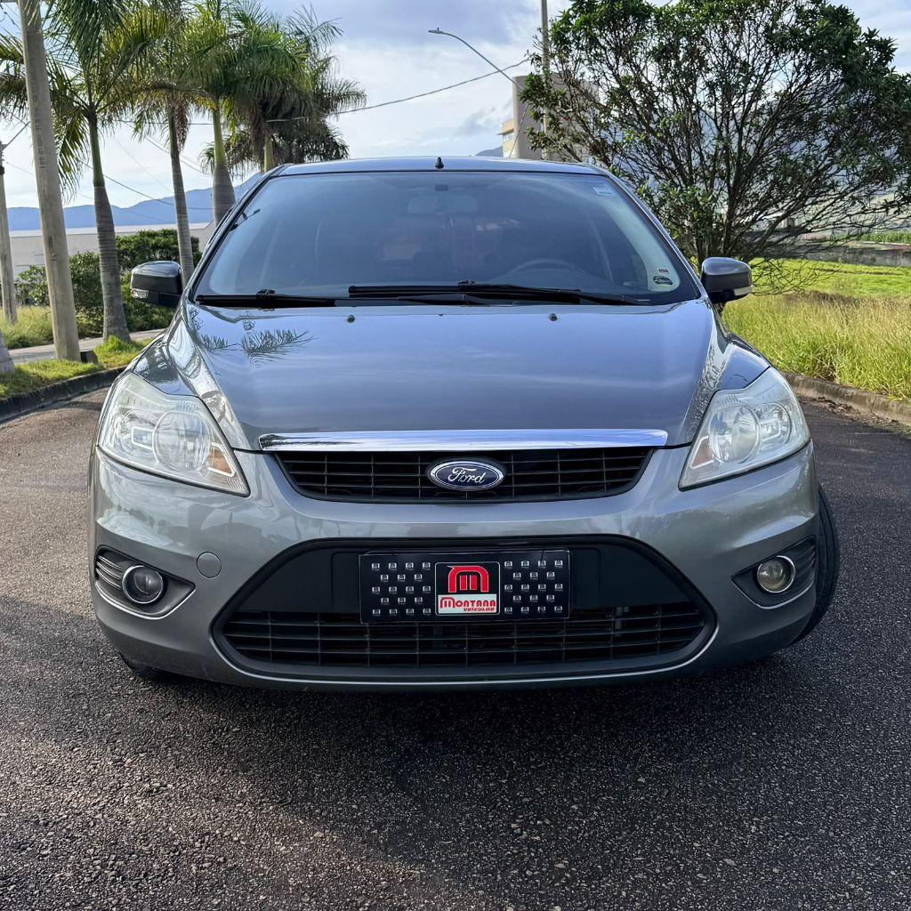 FORD Focus Hatch - Foto