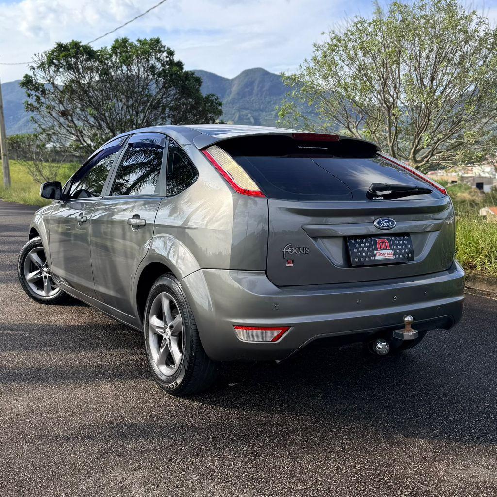 FORD Focus Hatch - Foto