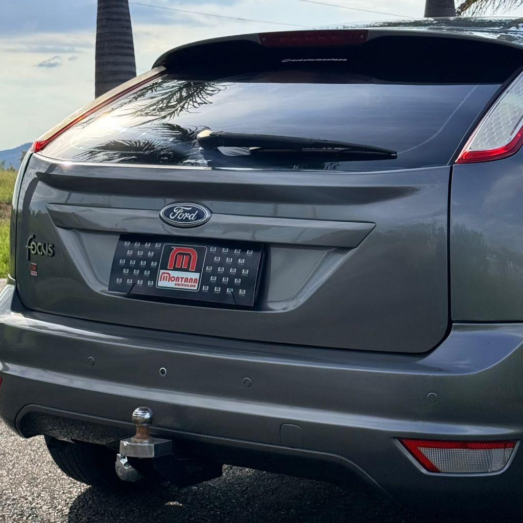 FORD Focus Hatch - Foto
