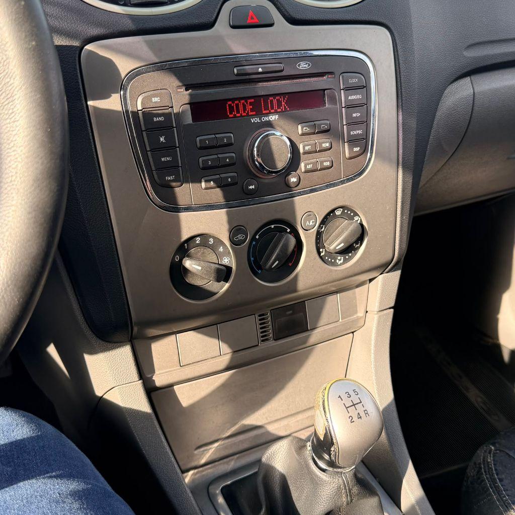 FORD Focus Hatch - Foto