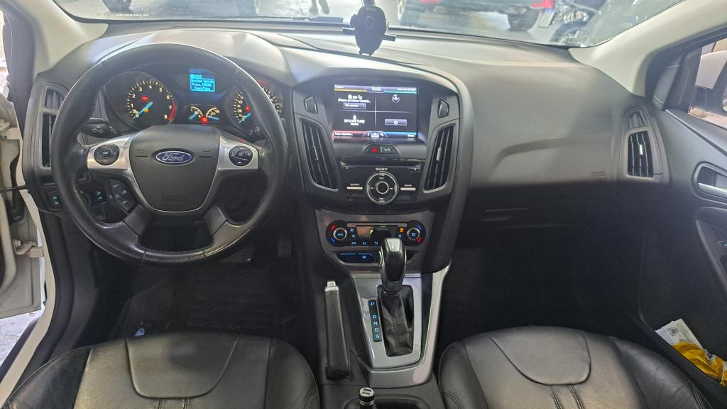 FORD Focus Sedan - Foto