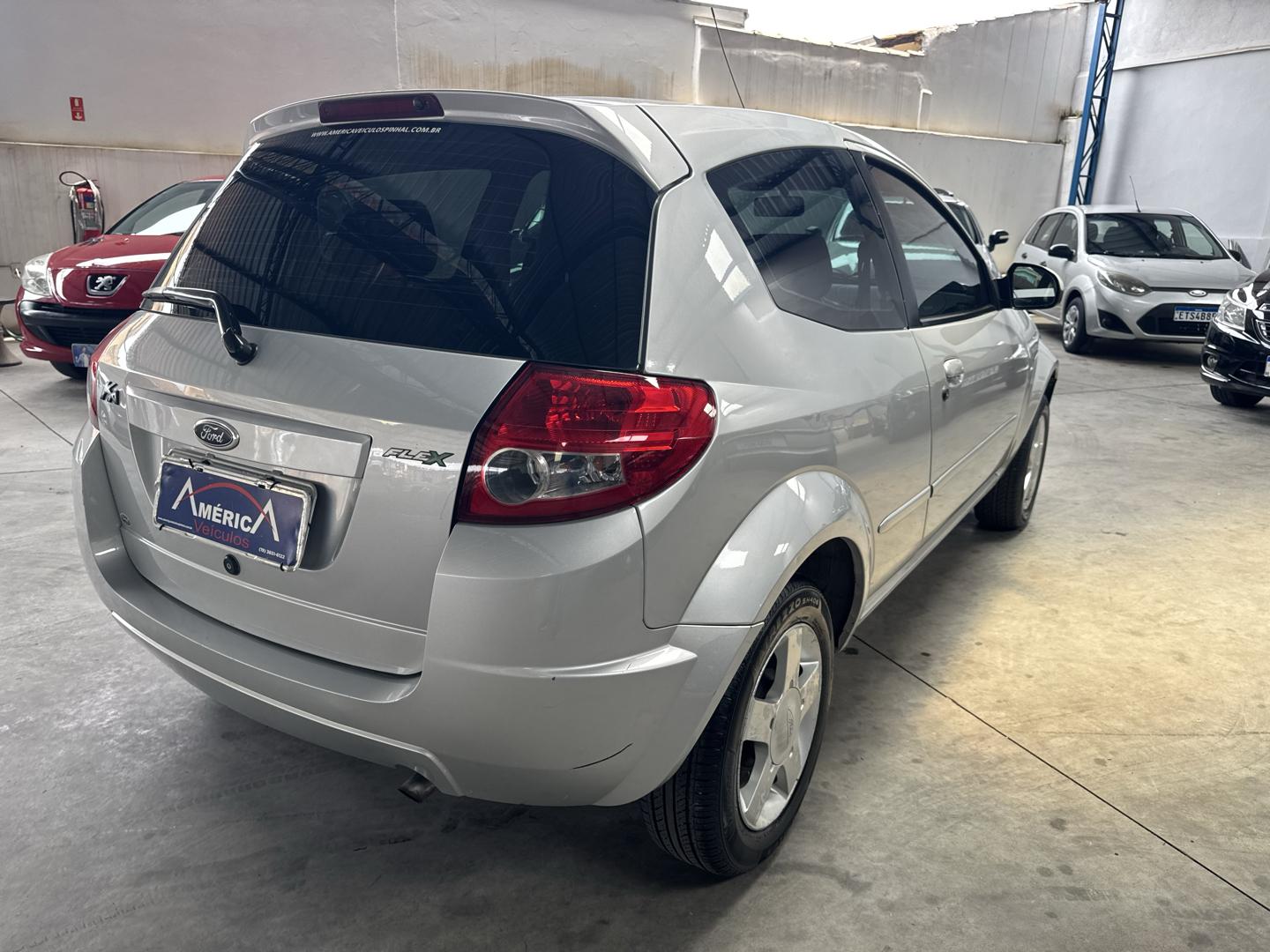 FORD Ka Hatch - Foto