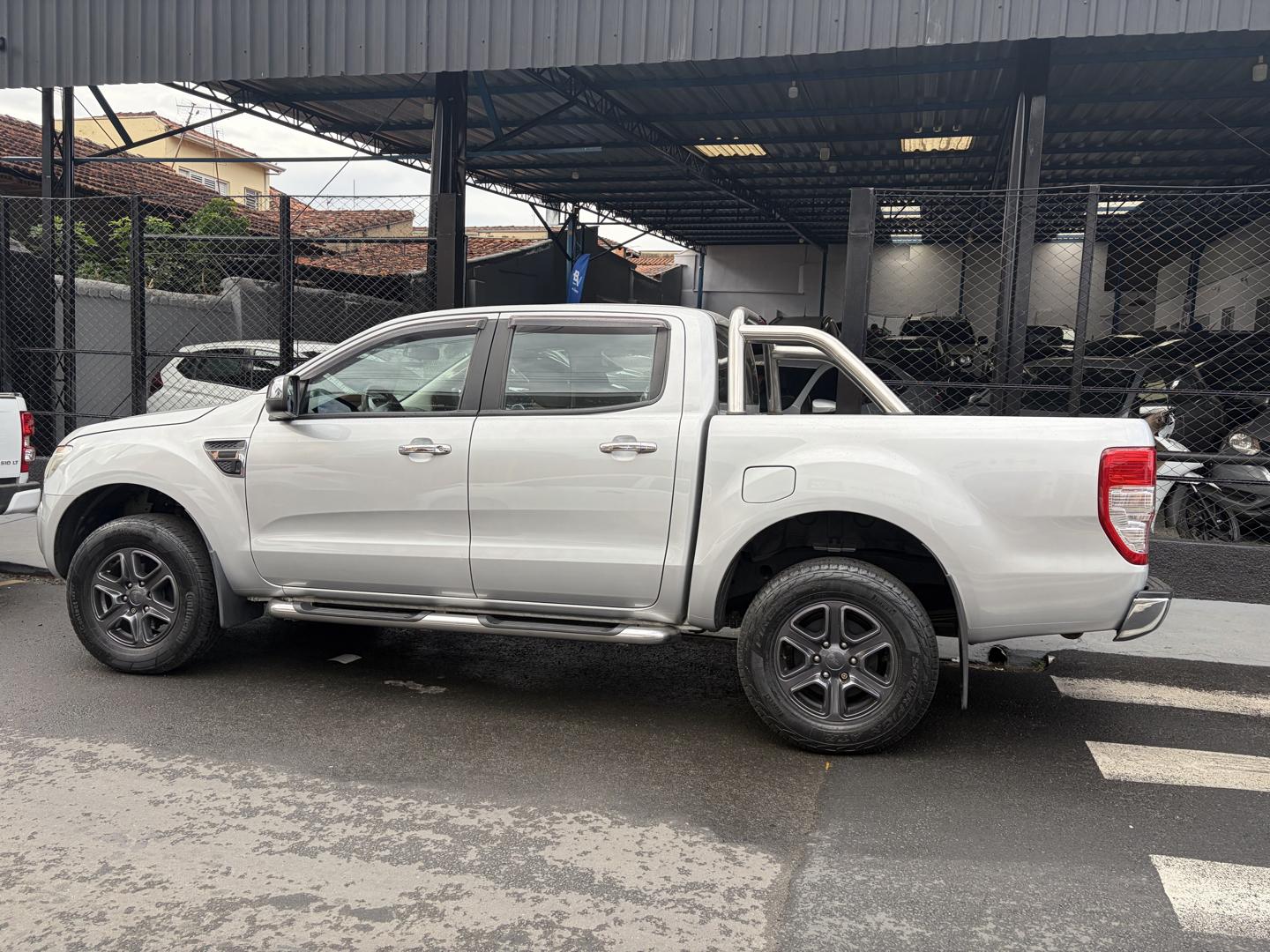FORD Ranger - Foto