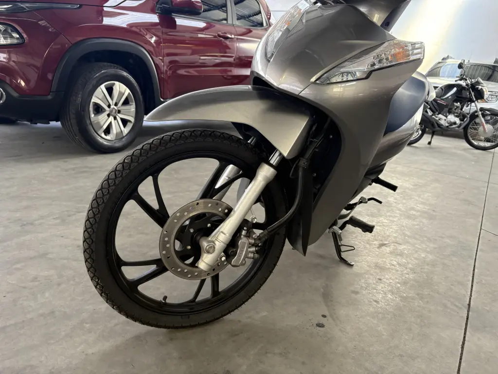 HONDA Biz 125 - Foto