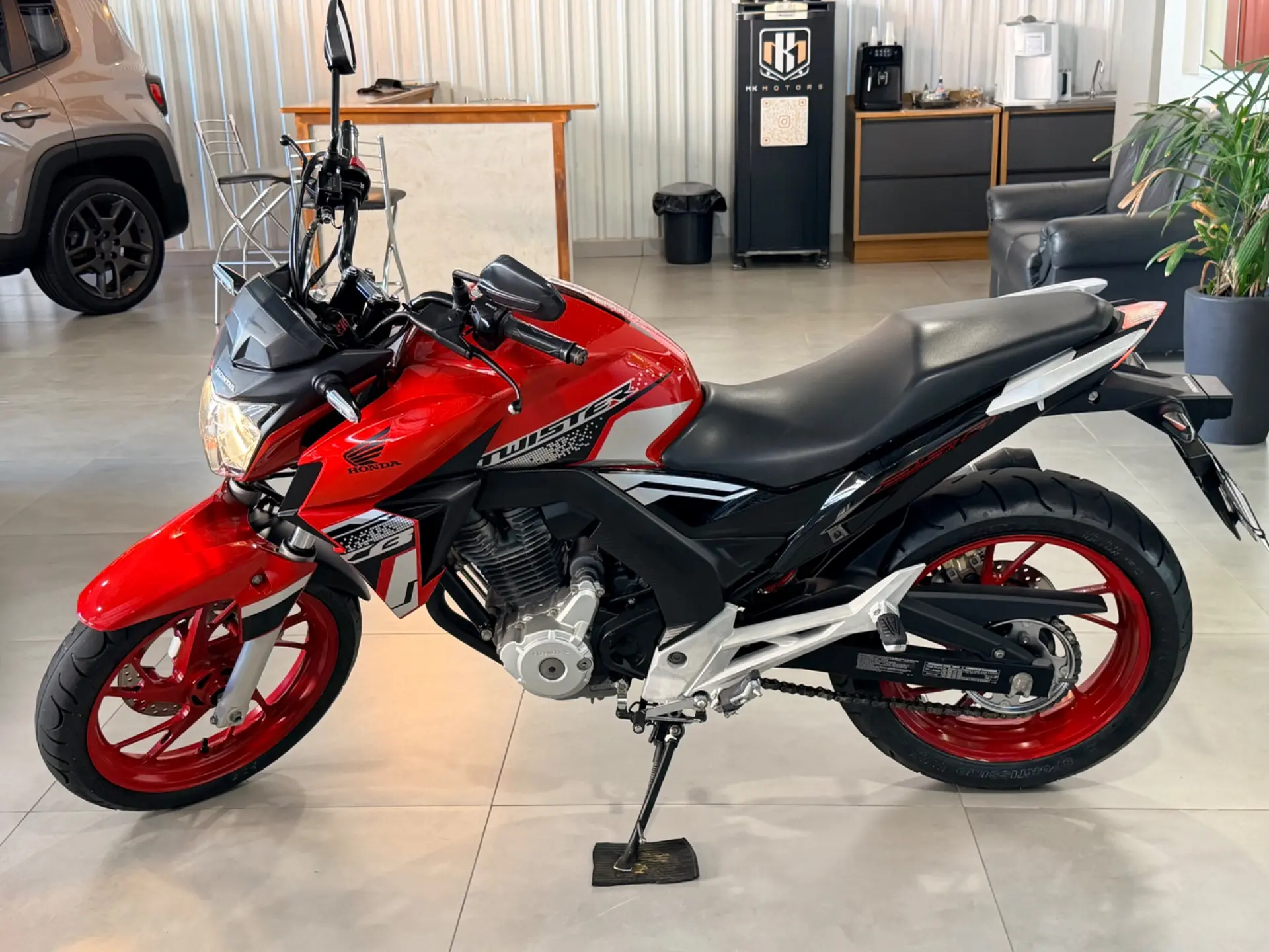 HONDA CB 250 F Twister - Foto