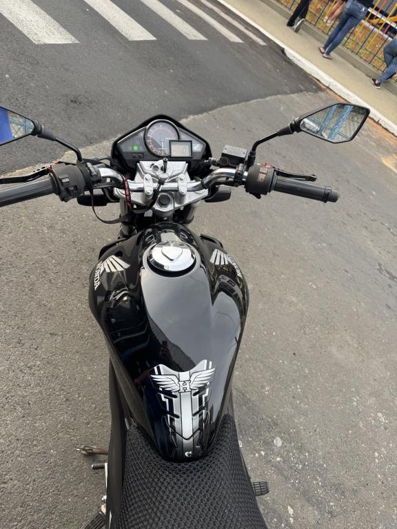 HONDA CB 300 R - Foto