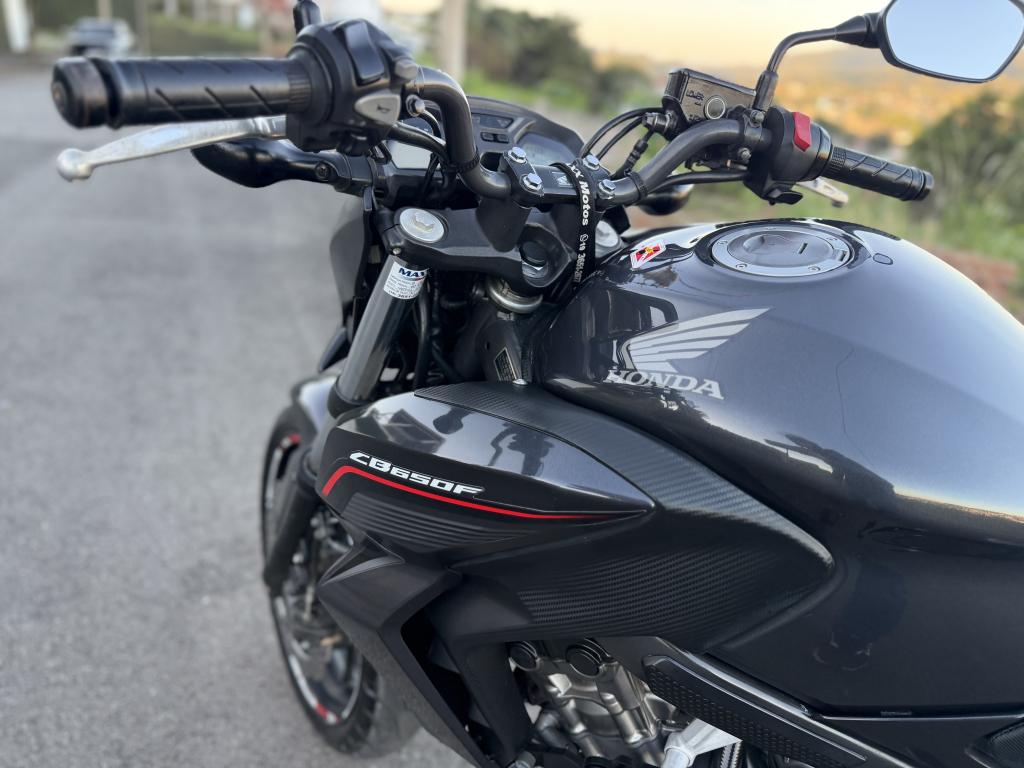 HONDA CB 650 F - Foto
