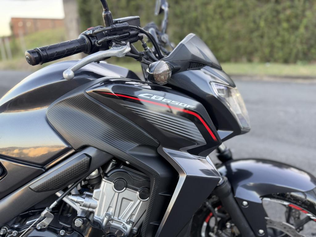 HONDA CB 650 F - Foto