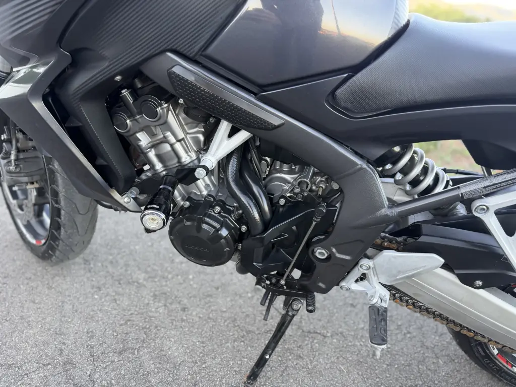 HONDA CB 650 F - Foto