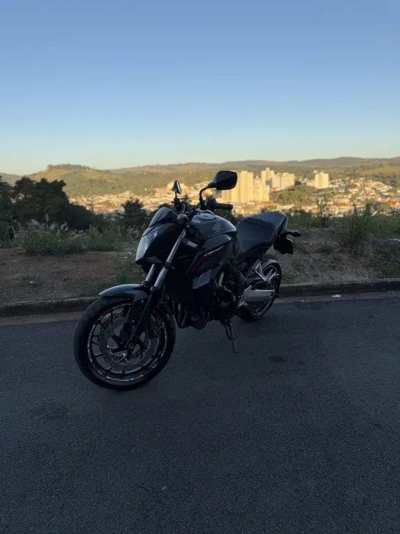 HONDA CB 650 F - Foto