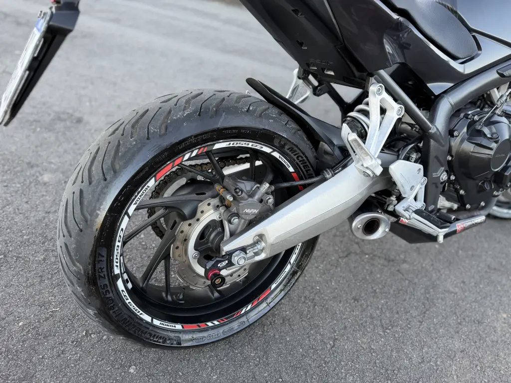 HONDA CB 650 F - Foto