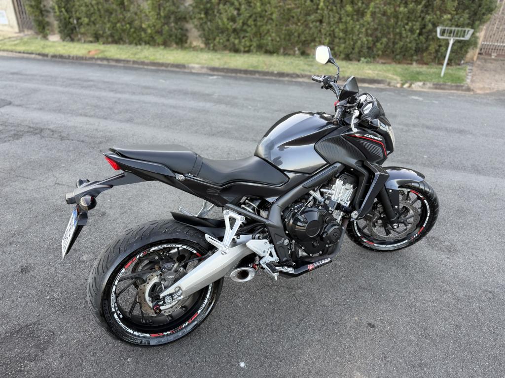 HONDA CB 650 F - Foto