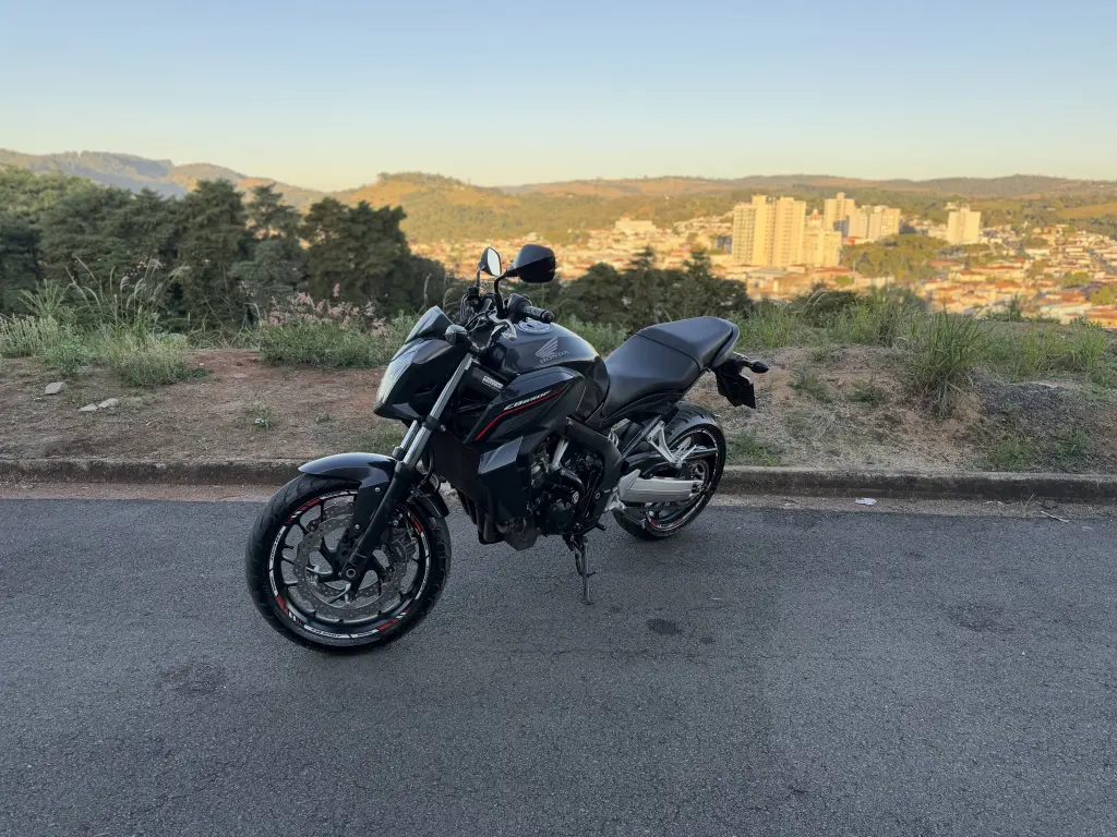 HONDA CB 650 F - Foto