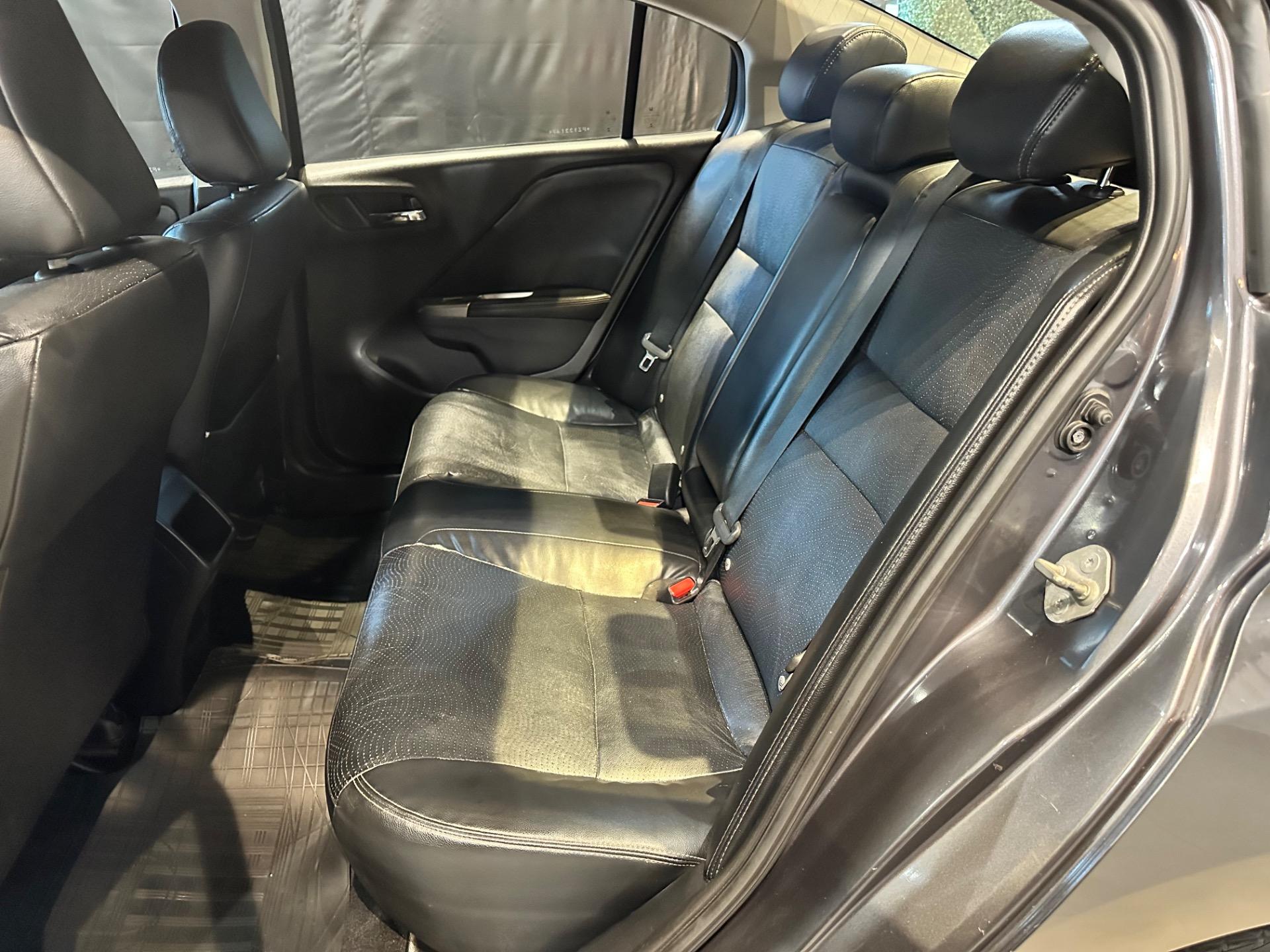 HONDA City Sedan - Foto