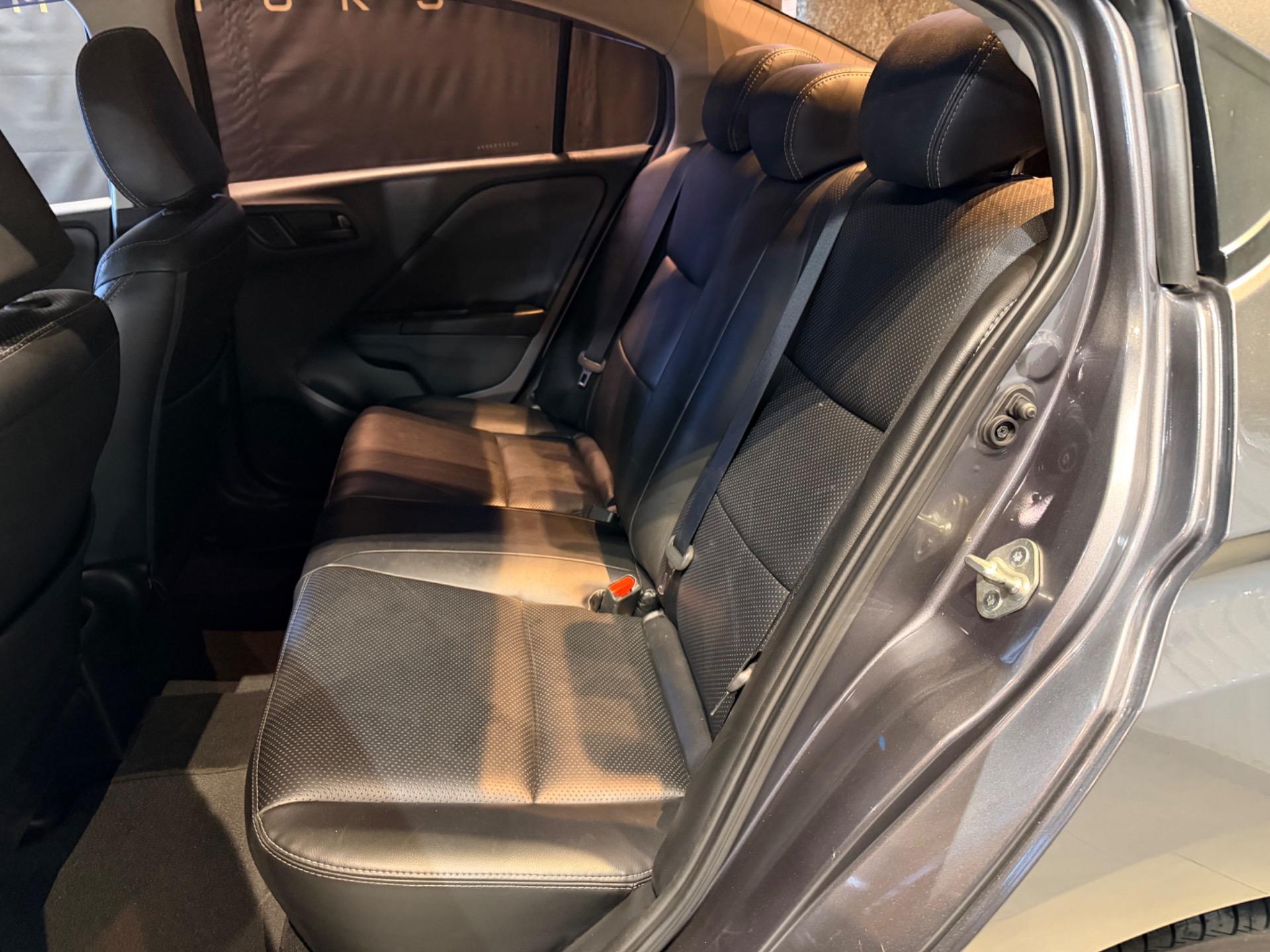 HONDA City Sedan - Foto