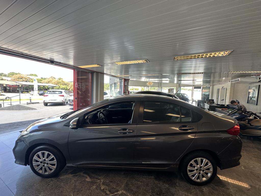 HONDA City Sedan - Foto