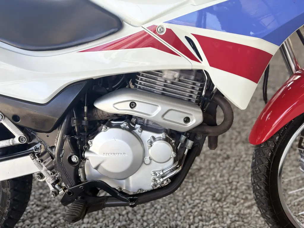 HONDA NX Falcon - Foto