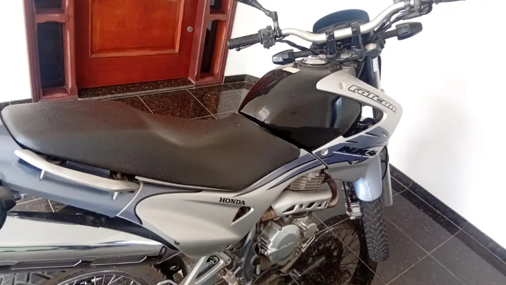 HONDA NX Falcon - Foto