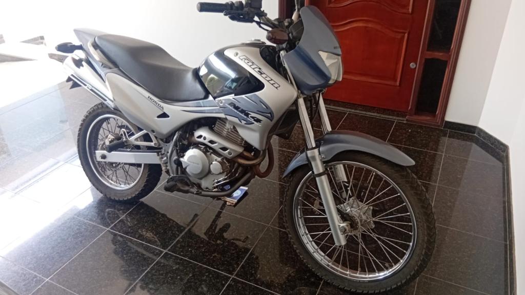 HONDA NX Falcon - Foto