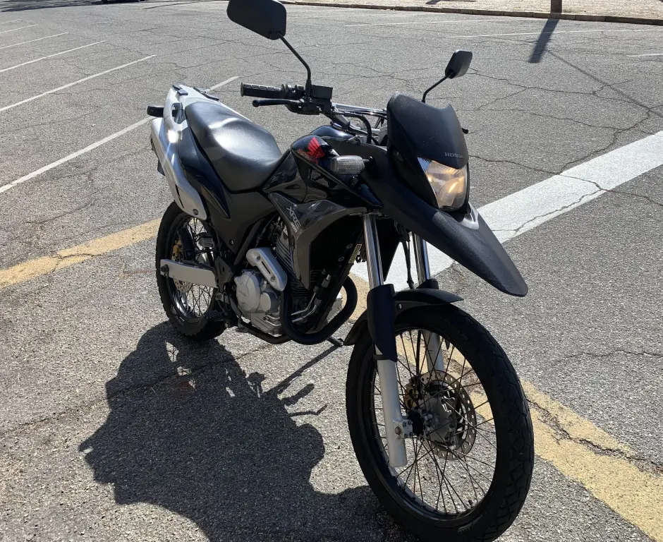 HONDA XRE 300 - Foto