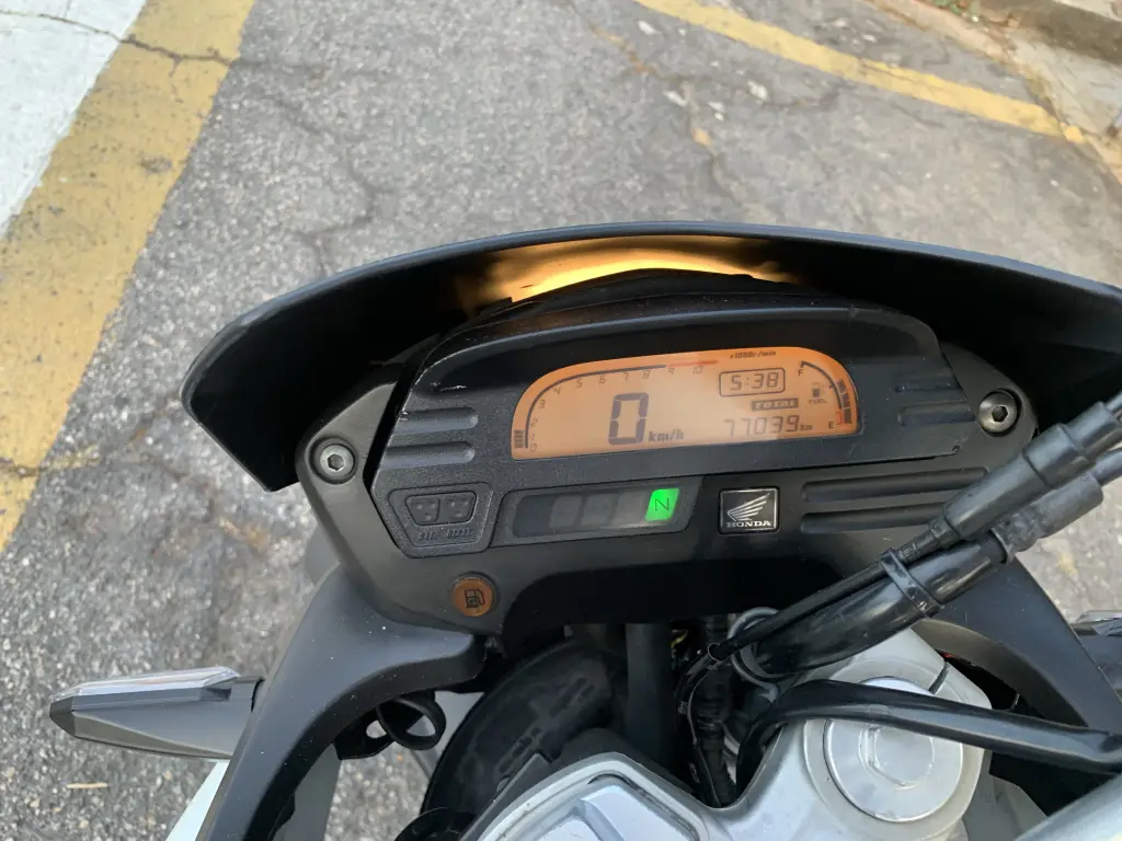 HONDA XRE 300 - Foto