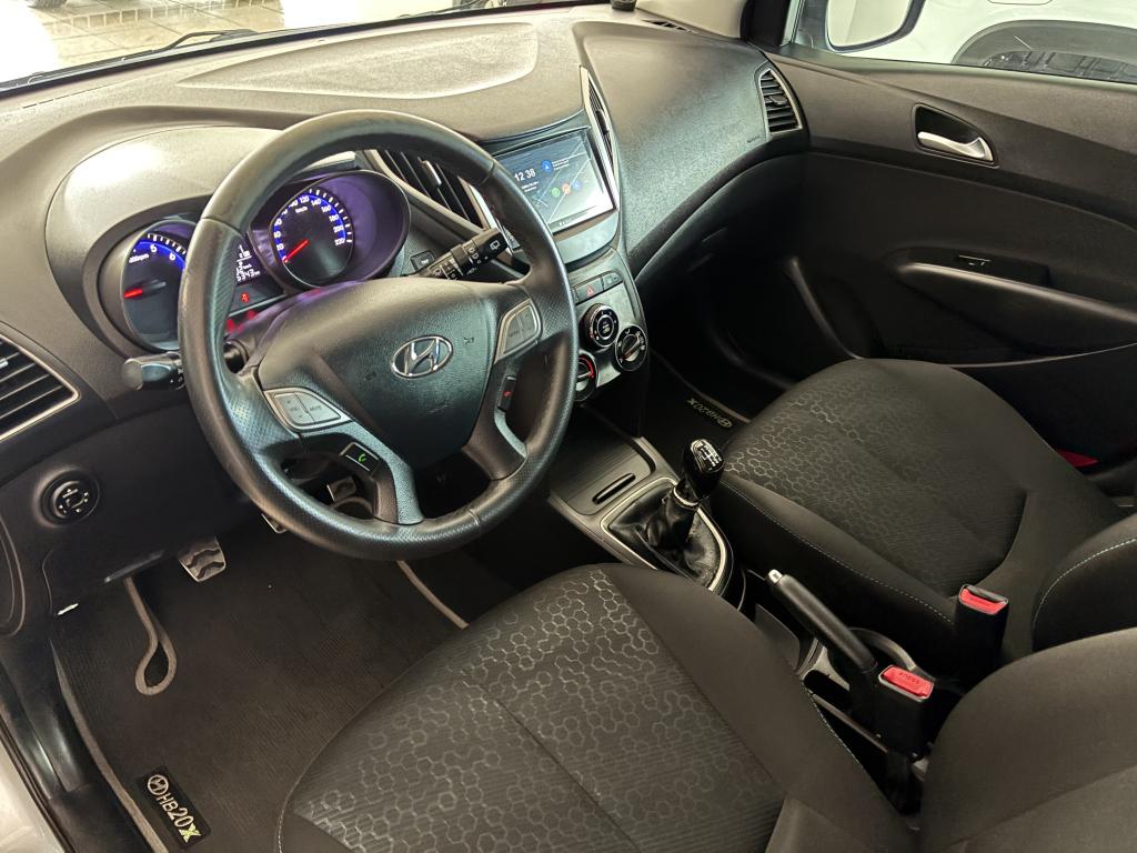 HYUNDAI HB 20 Hatch X - Foto