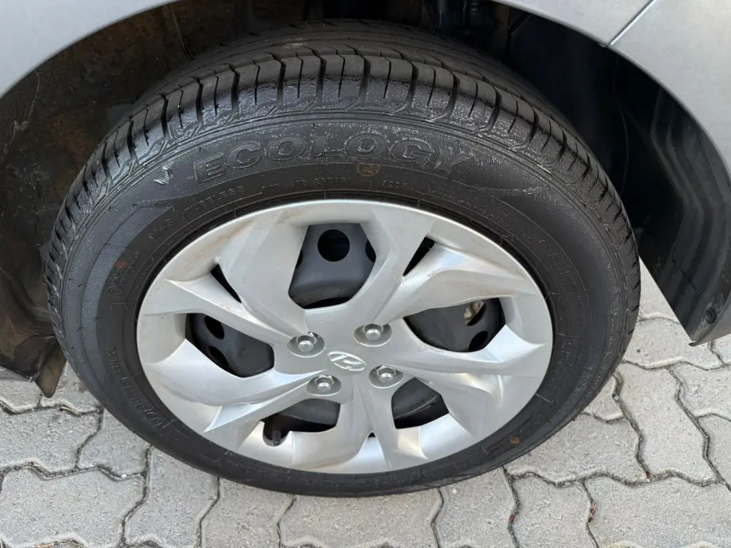 HYUNDAI HB 20 Hatch - Foto