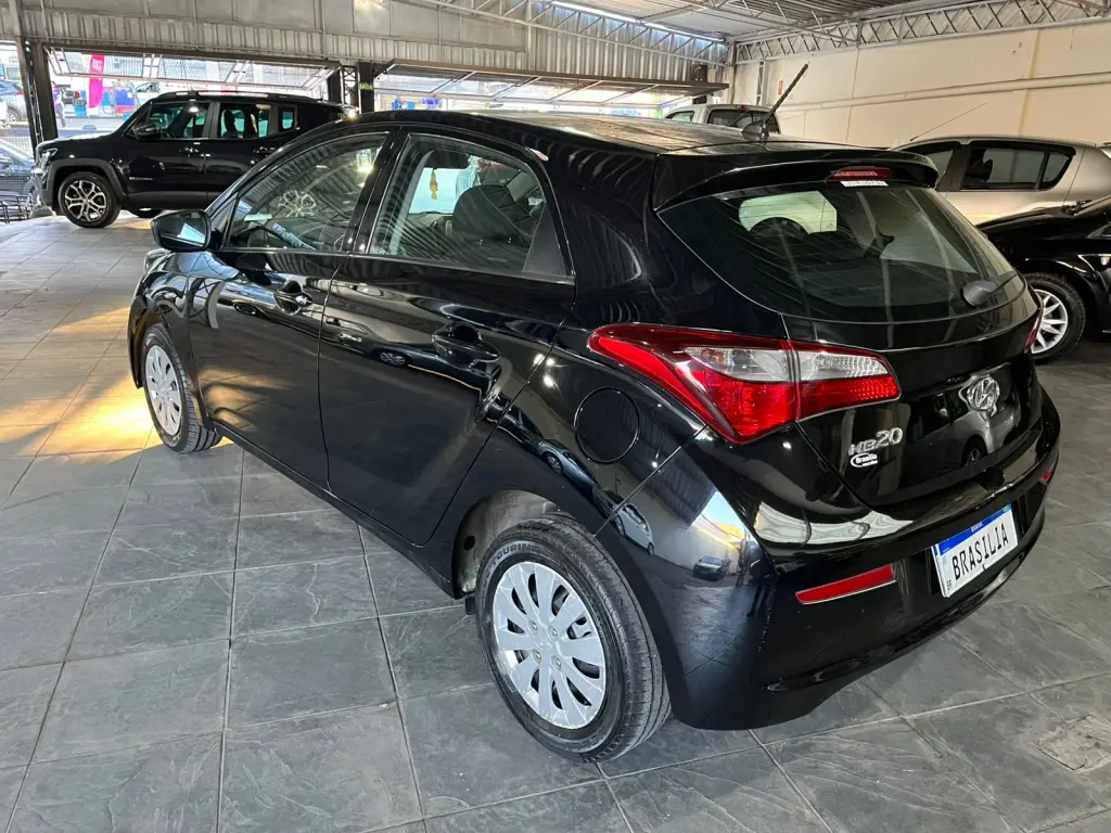 HYUNDAI HB 20 Hatch - Foto