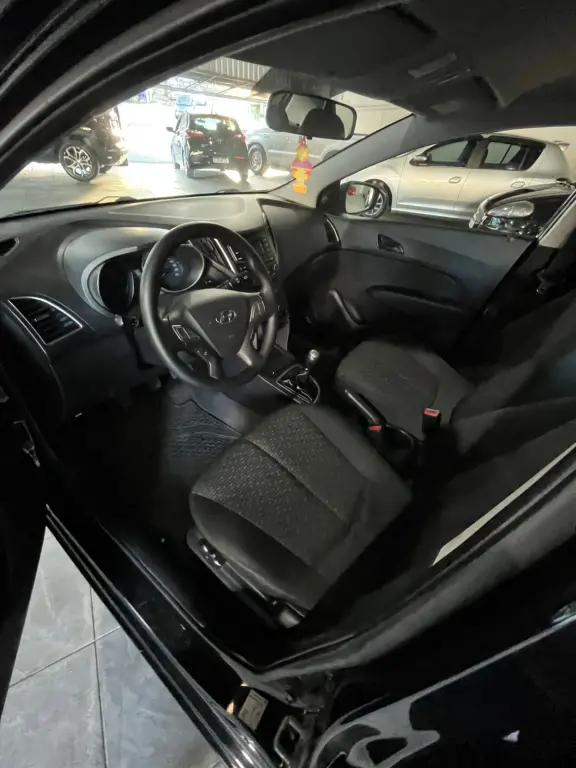 HYUNDAI HB 20 Hatch - Foto
