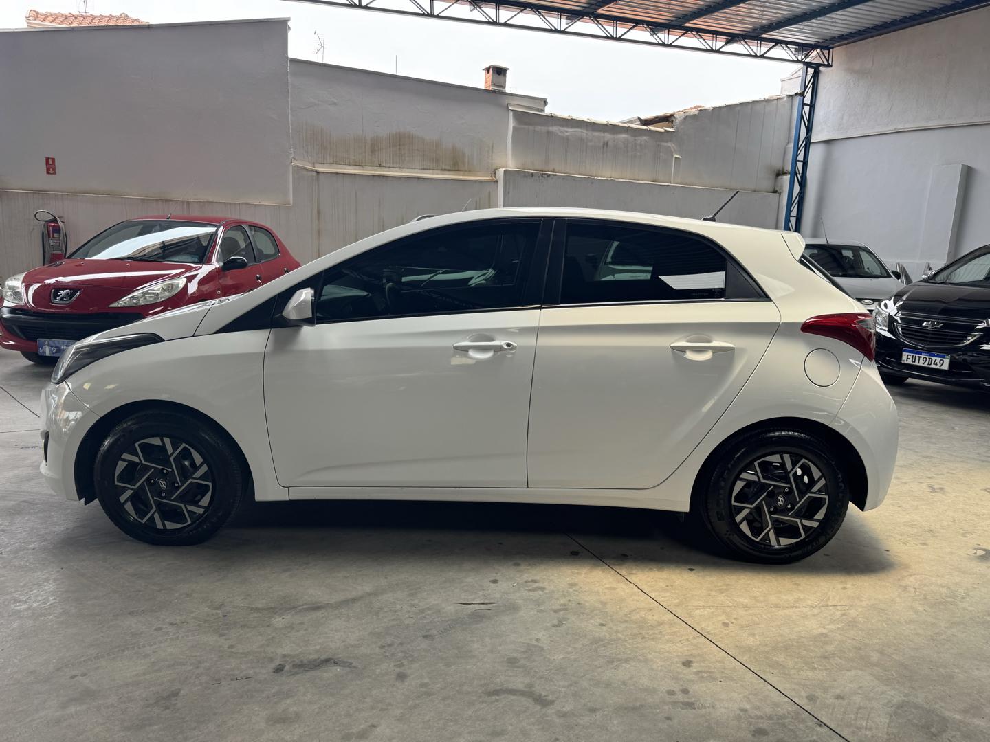 HYUNDAI HB 20 Hatch - Foto