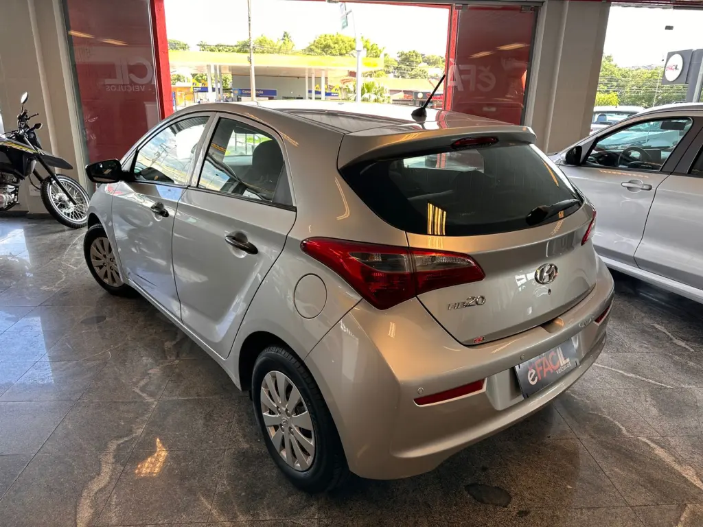HYUNDAI HB 20 Hatch - Foto