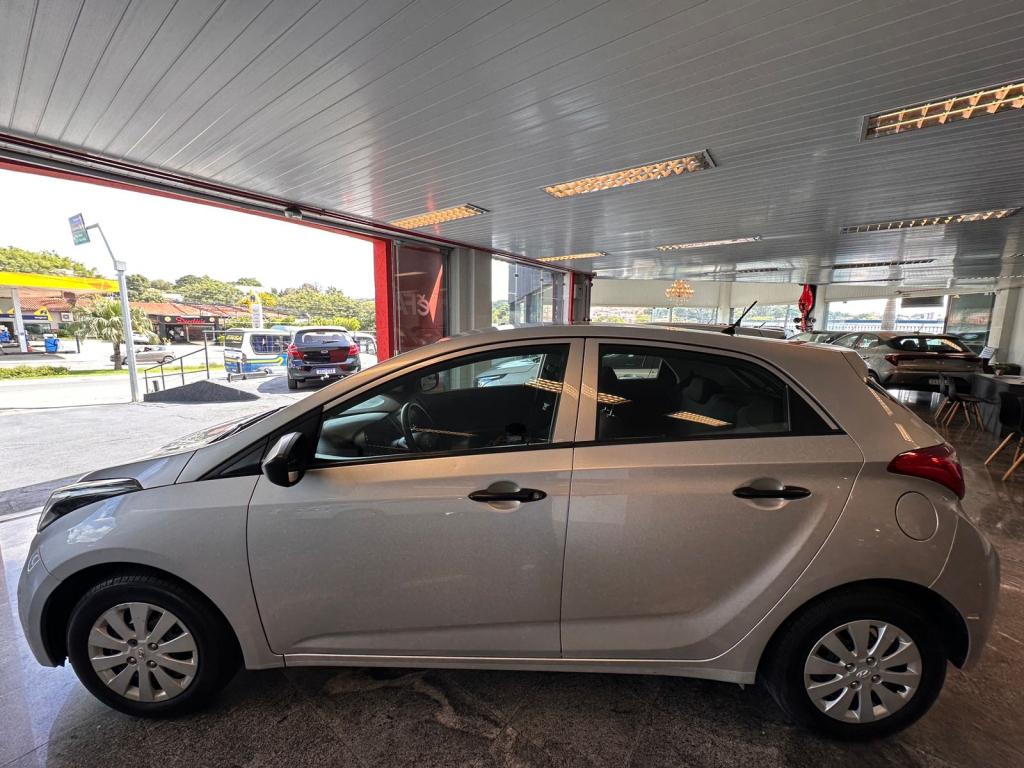 HYUNDAI HB 20 Hatch - Foto