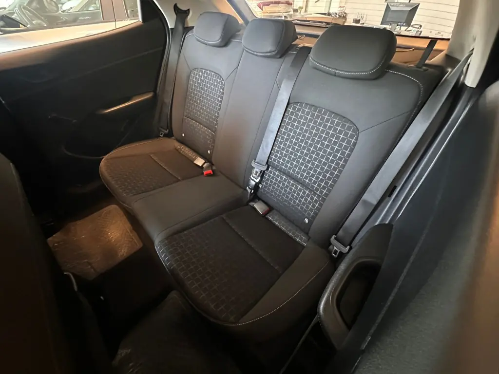 HYUNDAI HB 20 Hatch - Foto