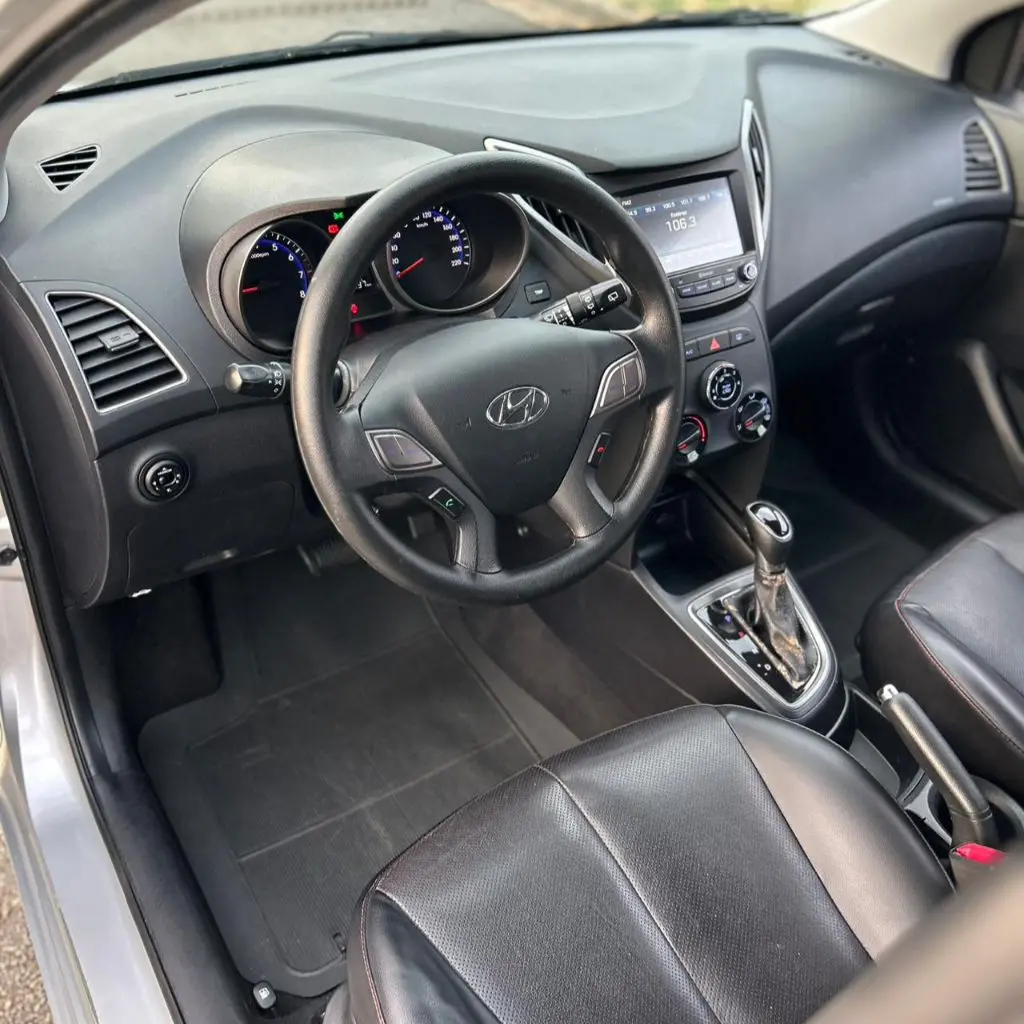 HYUNDAI HB 20 Hatch - Foto