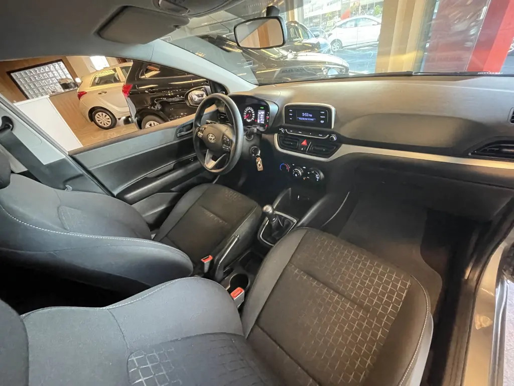 HYUNDAI HB 20 Hatch - Foto