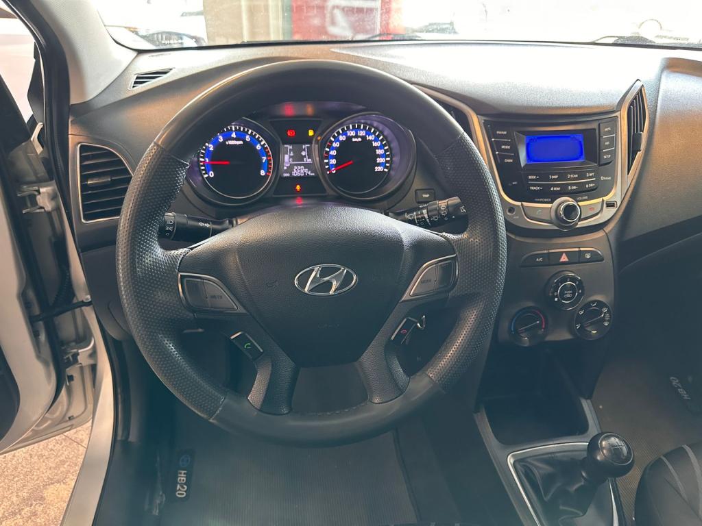 HYUNDAI HB 20 Hatch - Foto