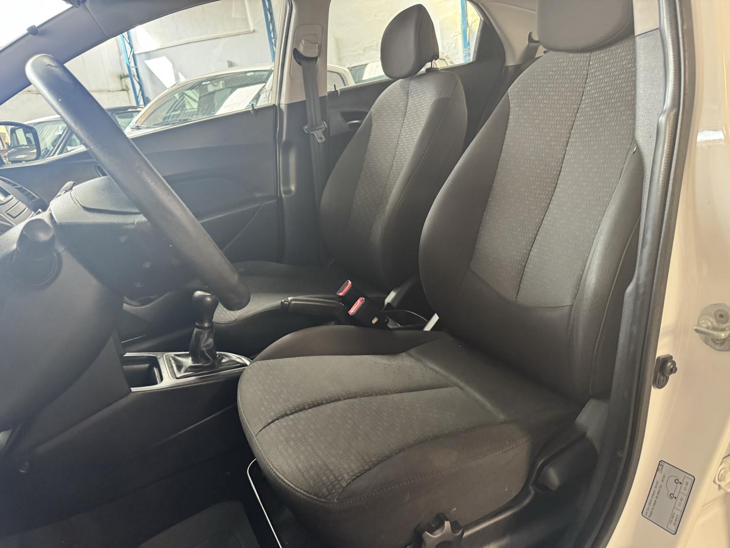 HYUNDAI HB 20 Hatch - Foto