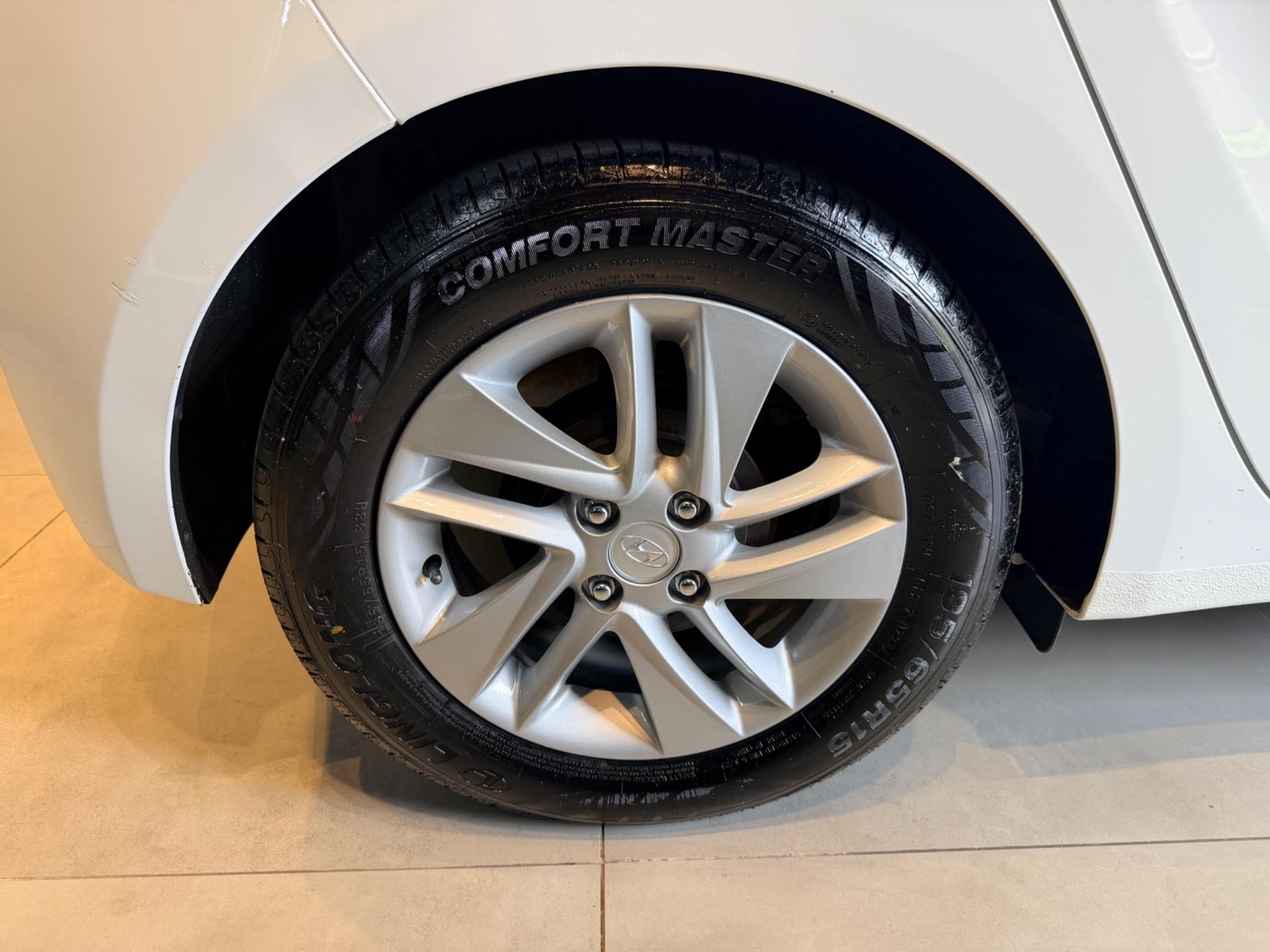 HYUNDAI HB 20 Hatch - Foto