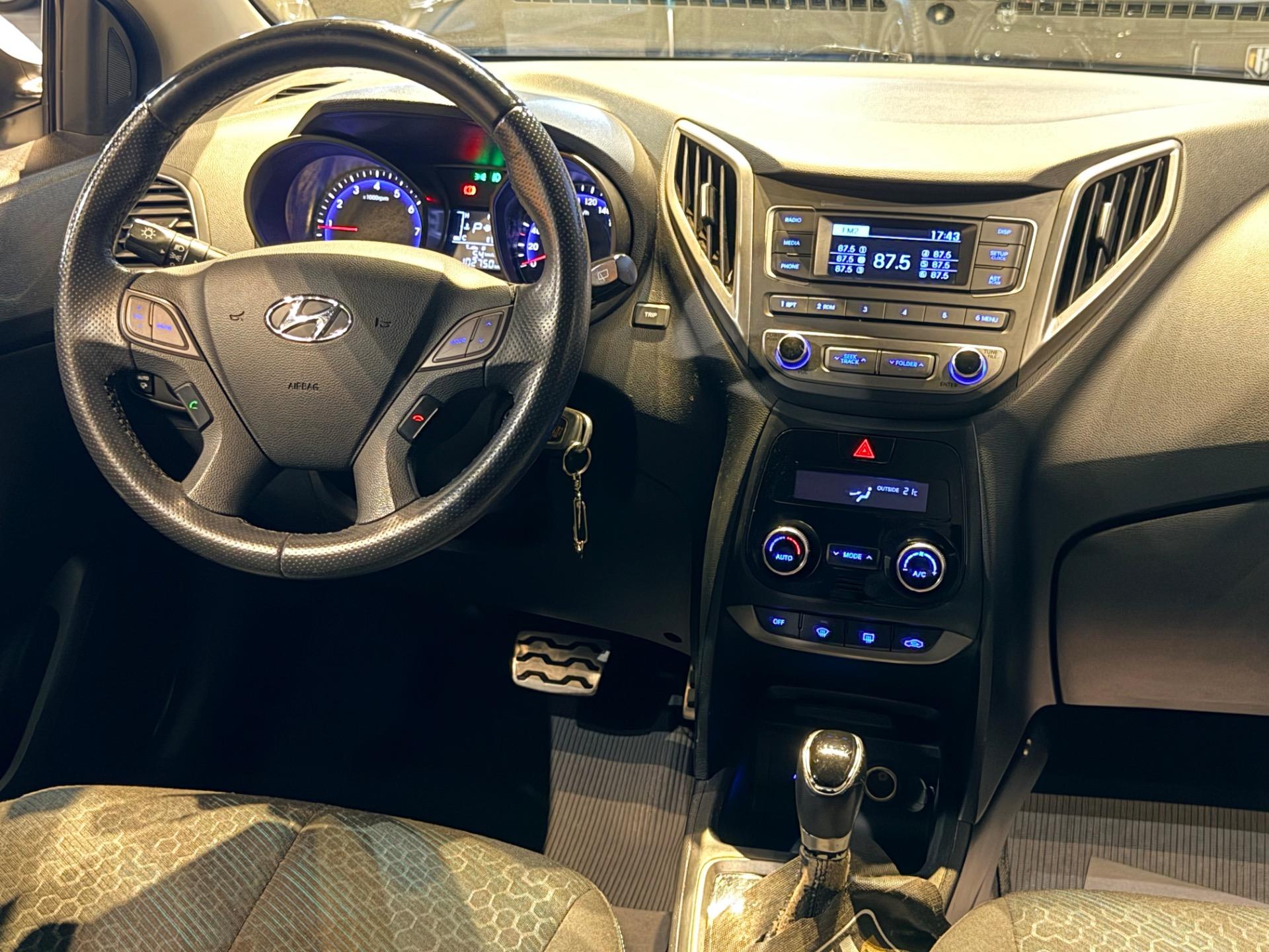 HYUNDAI HB 20 Hatch X - Foto
