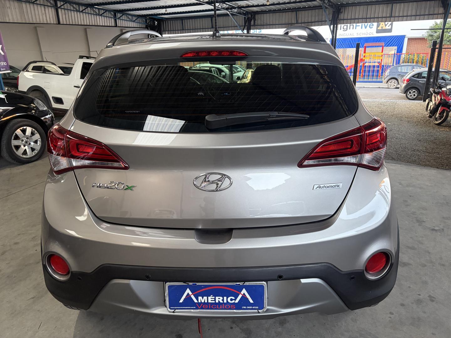 HYUNDAI HB 20 Hatch X - Foto