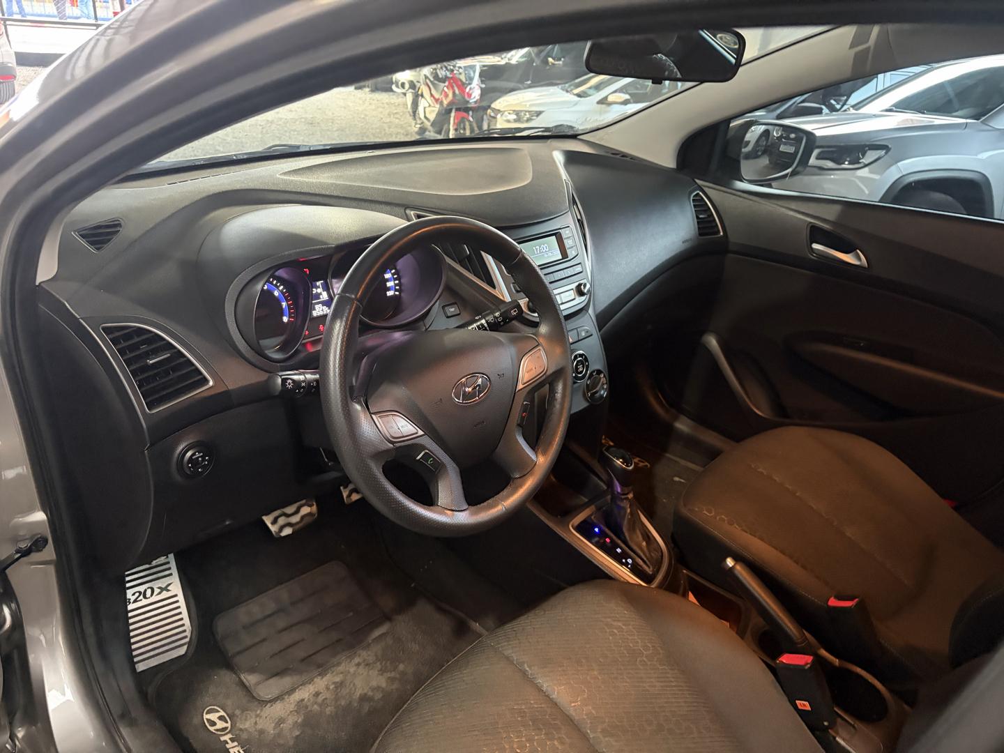 HYUNDAI HB 20 Hatch X - Foto