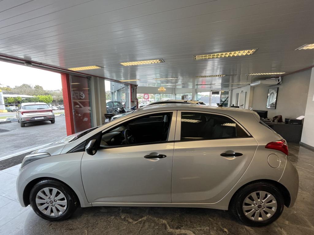 HYUNDAI HB 20 Hatch - Foto