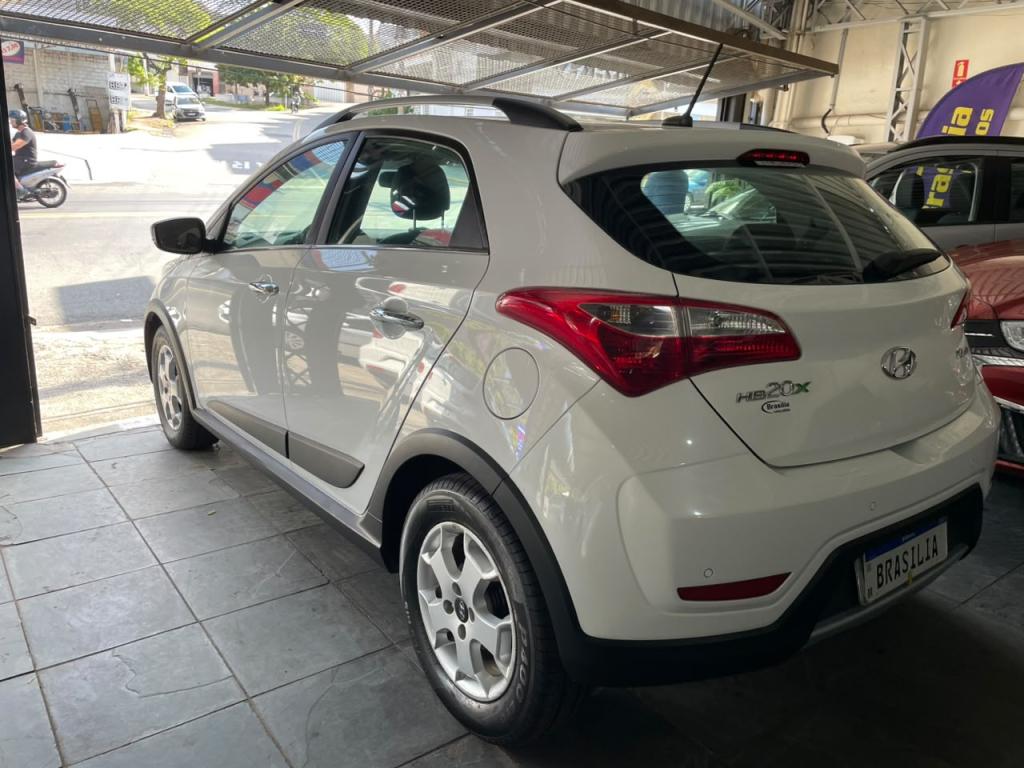 HYUNDAI HB 20 Hatch X - Foto