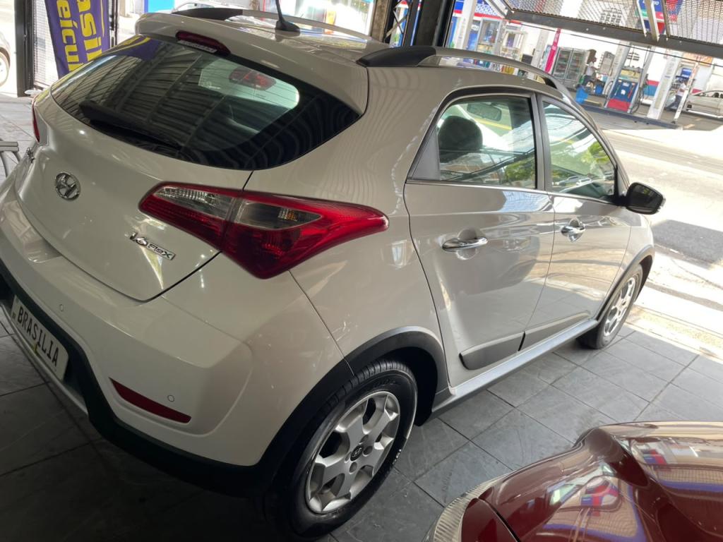 HYUNDAI HB 20 Hatch X - Foto