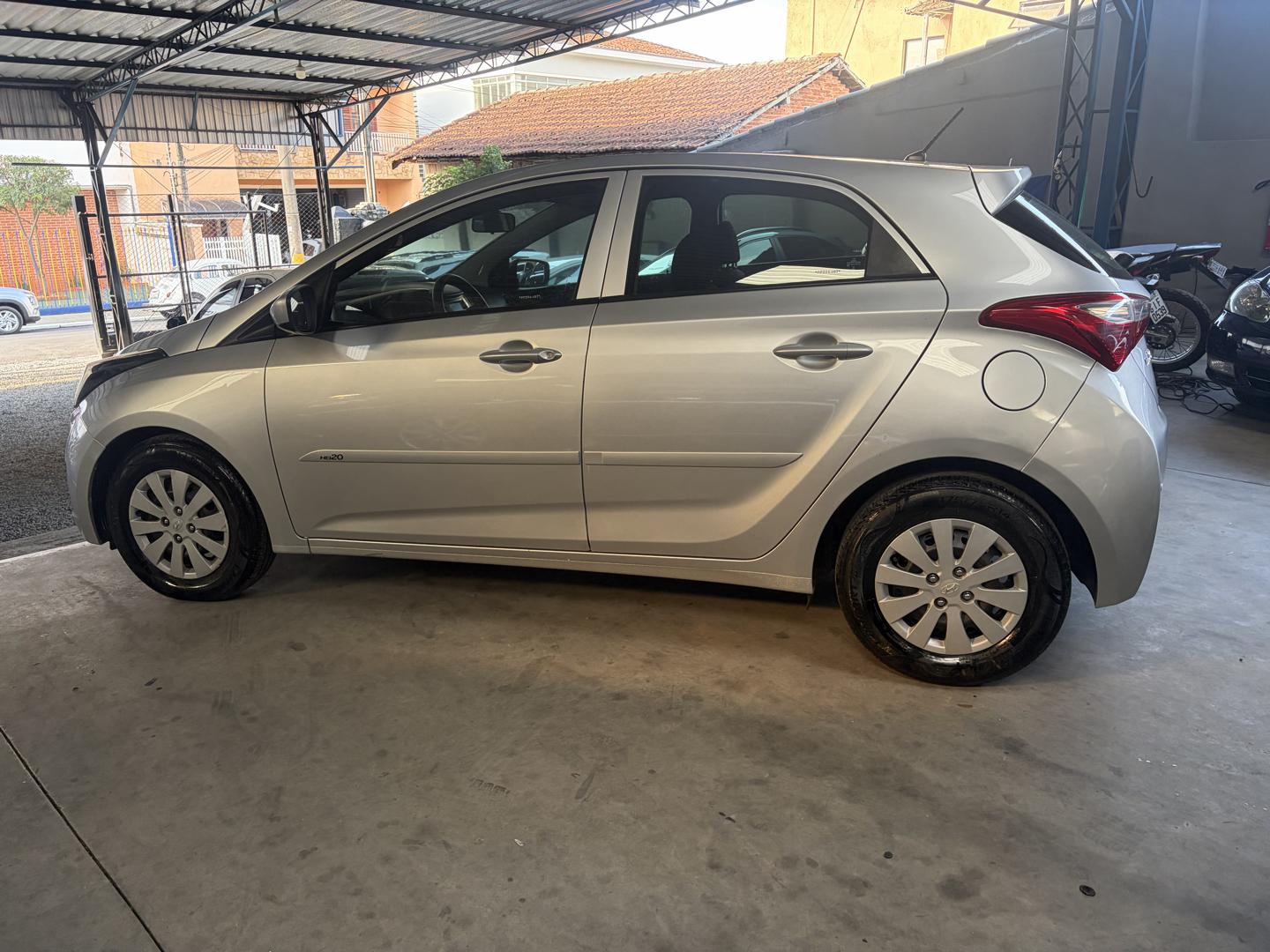HYUNDAI HB 20 Hatch - Foto