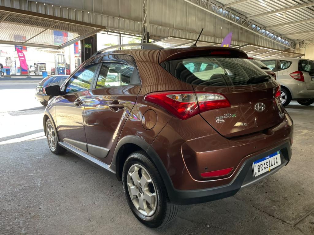 HYUNDAI HB 20 Hatch X - Foto