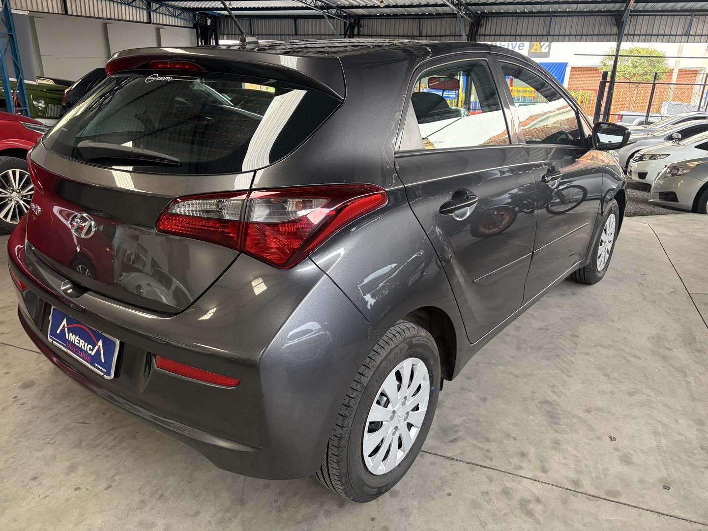 HYUNDAI HB 20 Hatch - Foto
